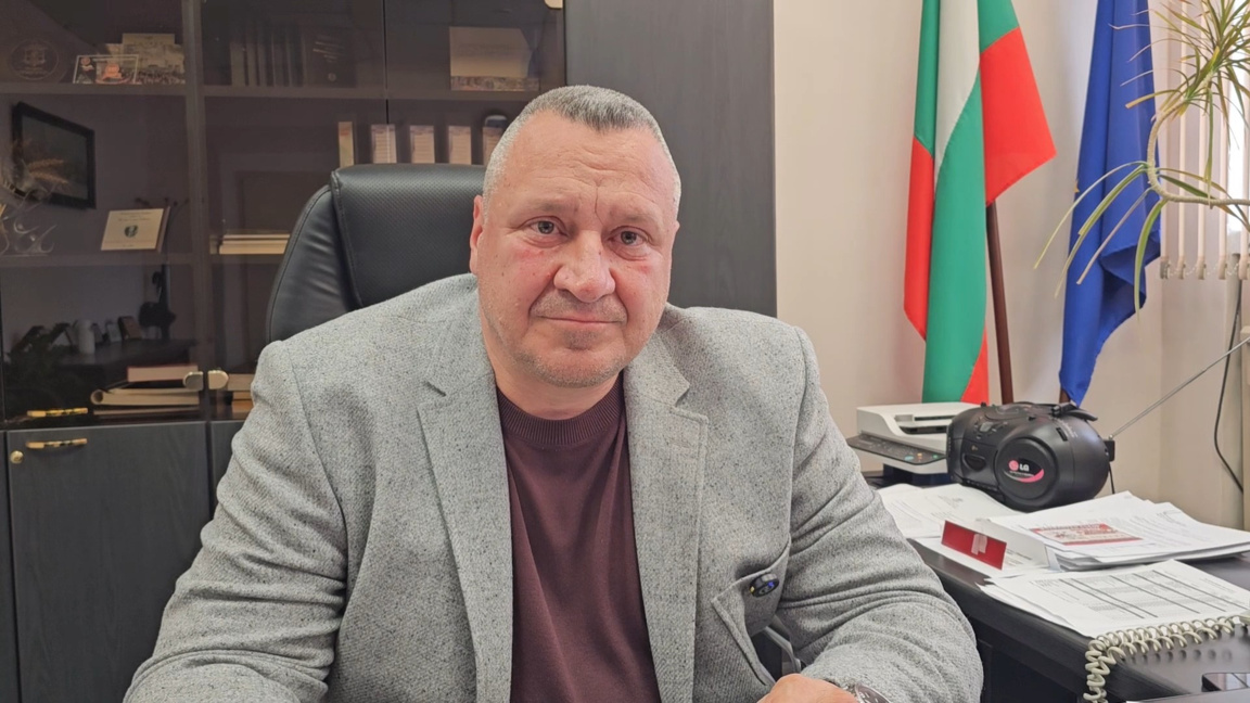 Проверяват дигата на асфалтовата база край с. Бинкос, където преля Тунджа 