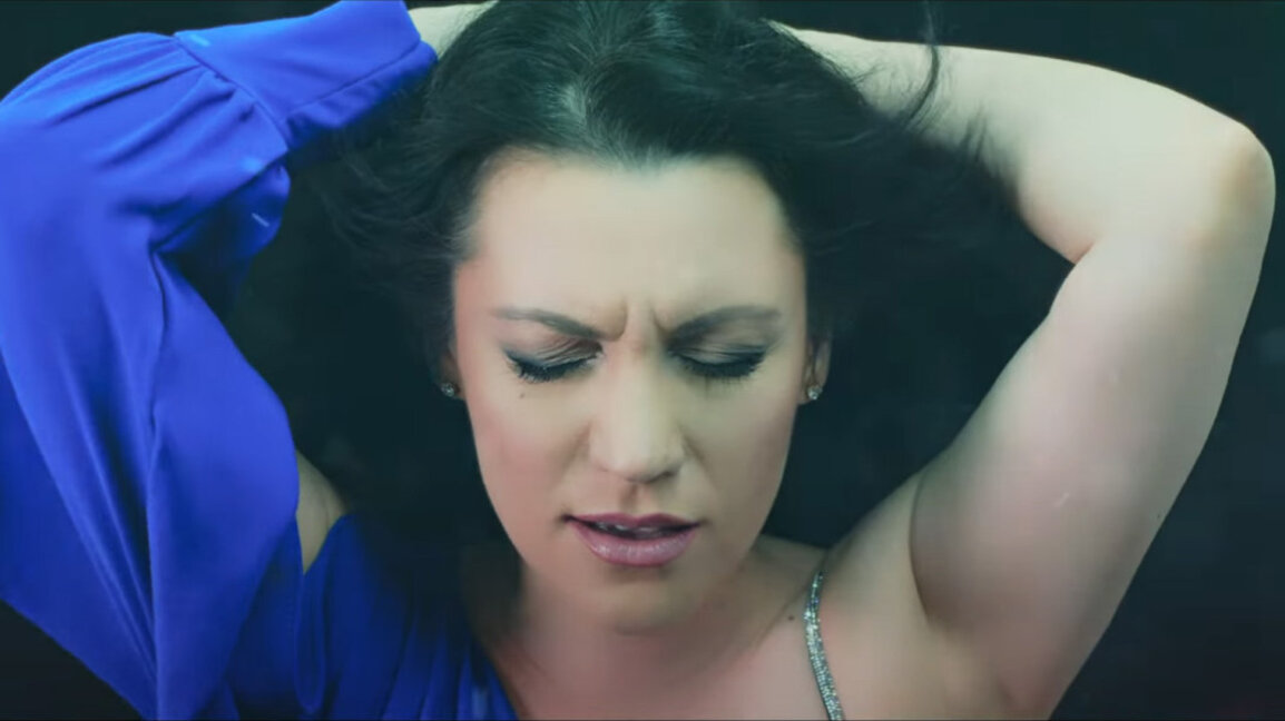 „Моја тешка љубави“ – самостални деби Јанице Каневе