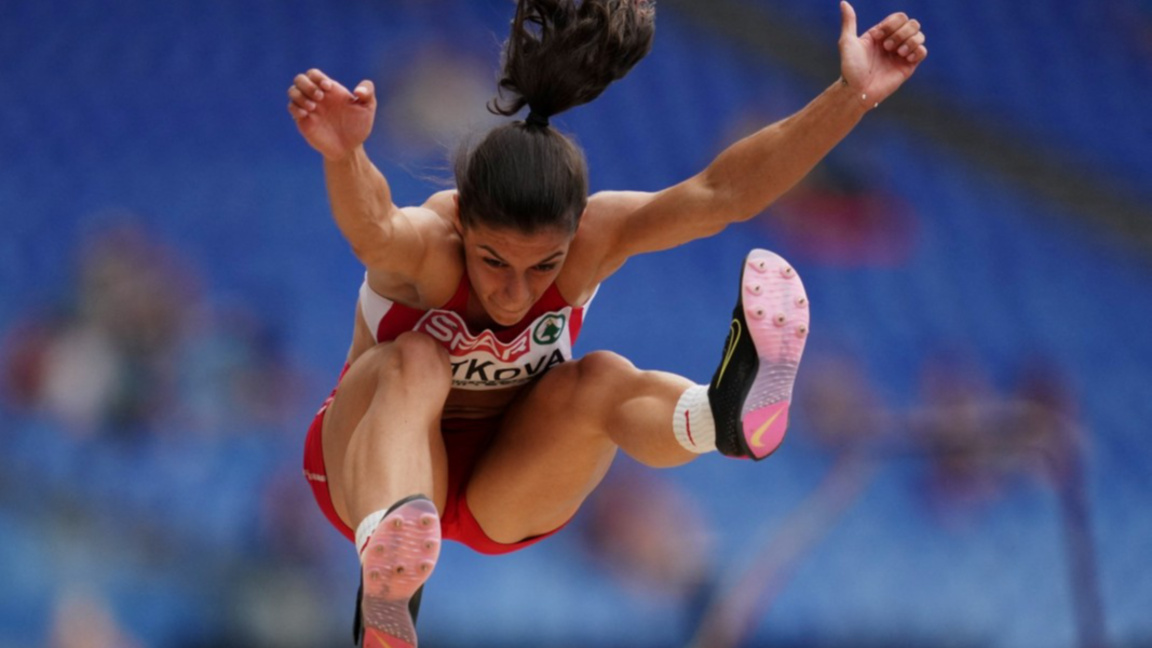 Пламена Миткова се контузи тежко преди месец.