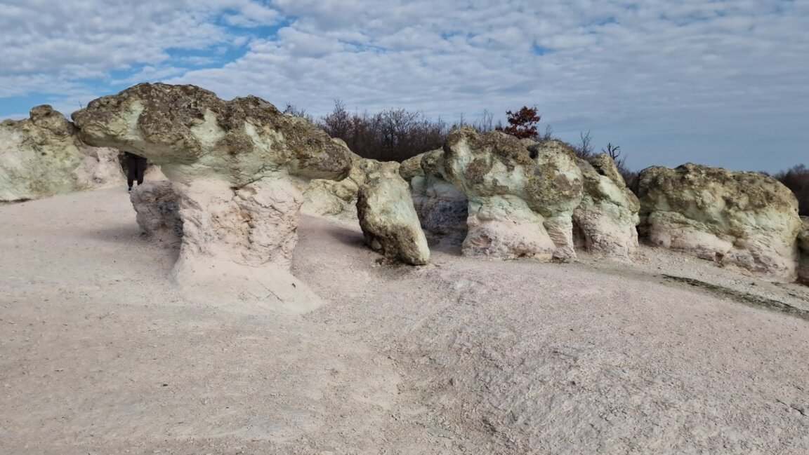 Как се е образувал природният феномен "Каменни гъби"? Легендата разказва…