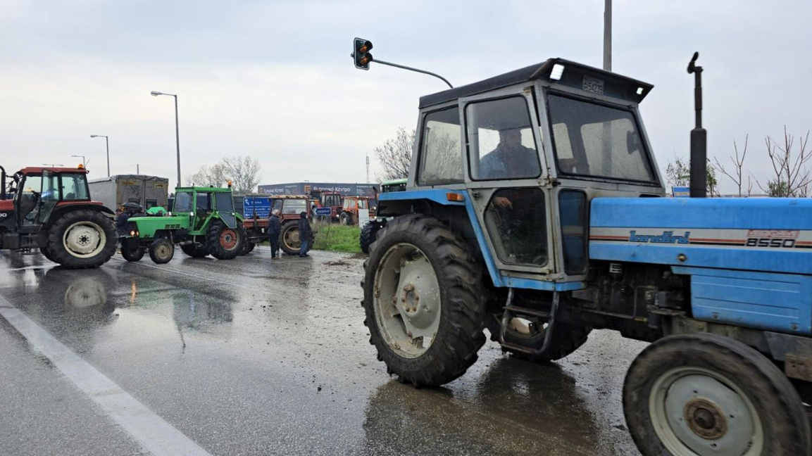 Fermerët grekë u drejtuan nga Greqia drejt kufirit me Bullgarinë