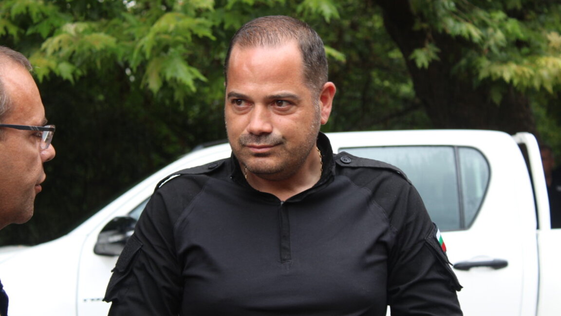 Калин Стоянов пристигна в с.Петрово, за да се запознае с обстановката.