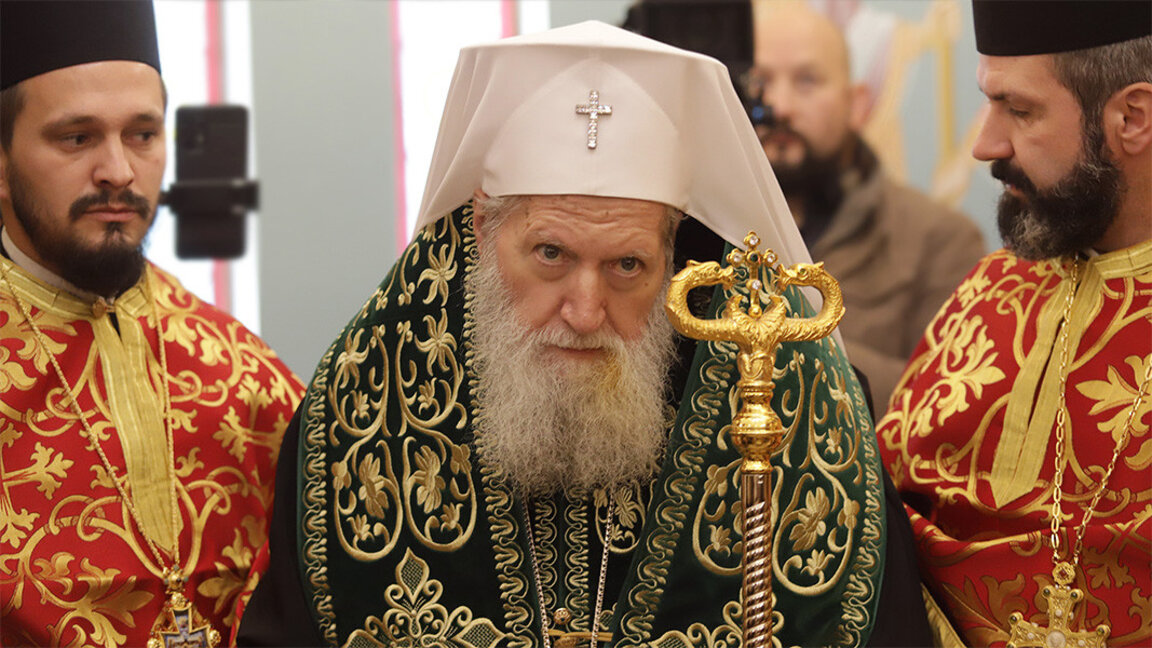 Патриарх Неофит: Бог и Светата Църква благославят само онази армия, която не проявява агресия