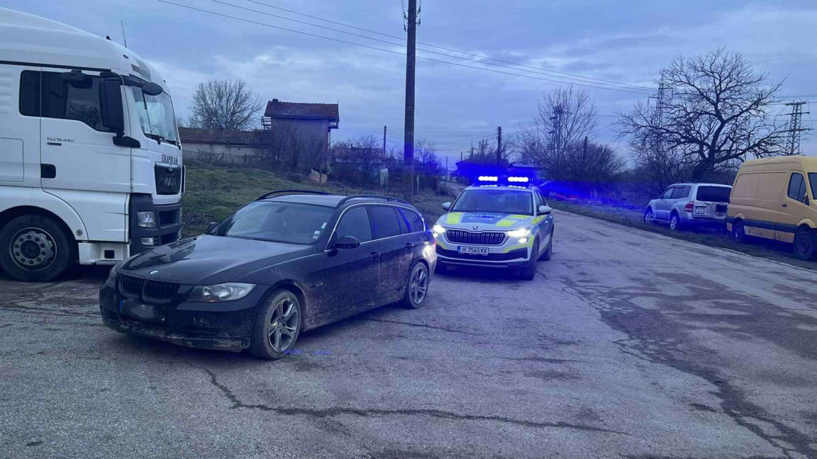 Два екипа гонят пиян без книжка