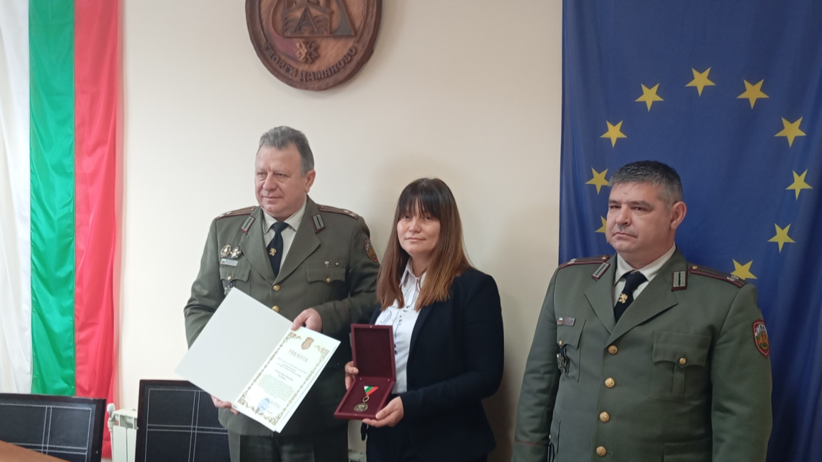 Кметът на Герги Дамяново Нина Петкова получи медал и грамота