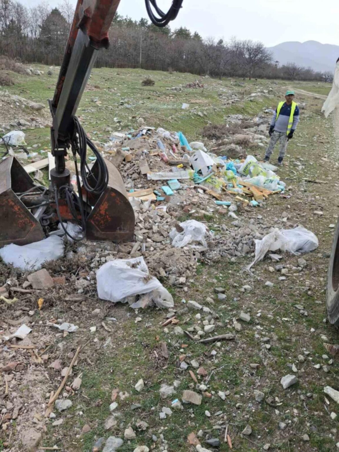 В Сопот разчистиха незаконните сметища, слагат им камери
