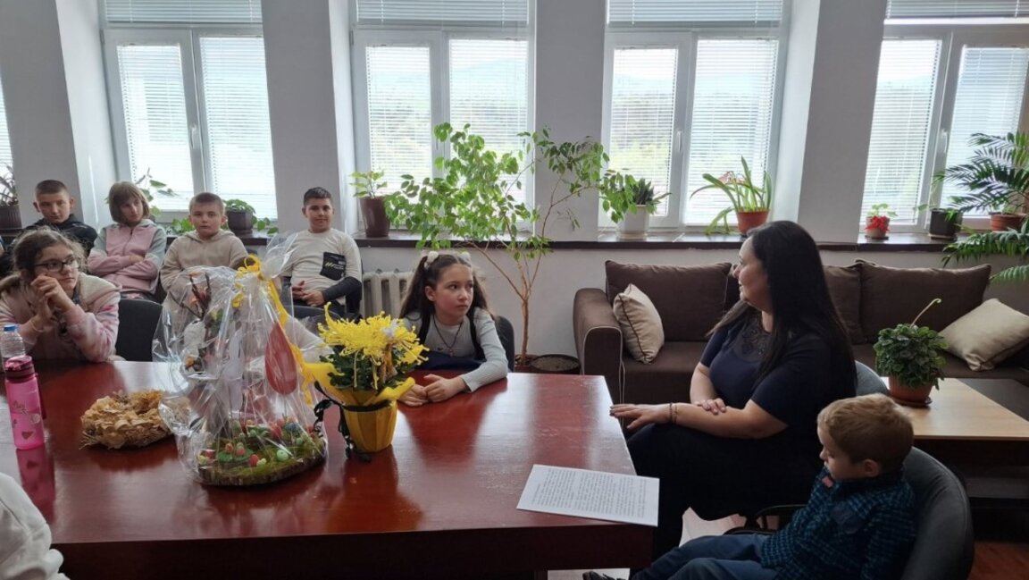 Ученици от Зверино се включиха в кампанията "Пътят на книгата"