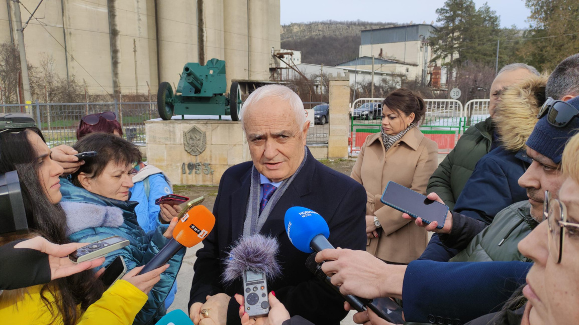 Първите пет бойни машини "Страйкър" ще пристигнат от САЩ в началото на февруари