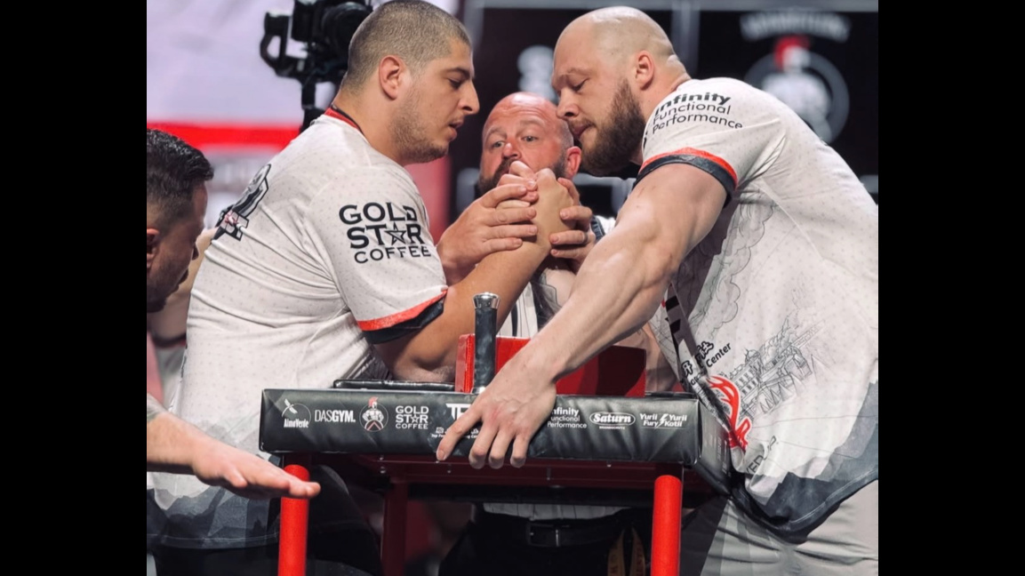 Титли за варненските състезатели по канадска борба 