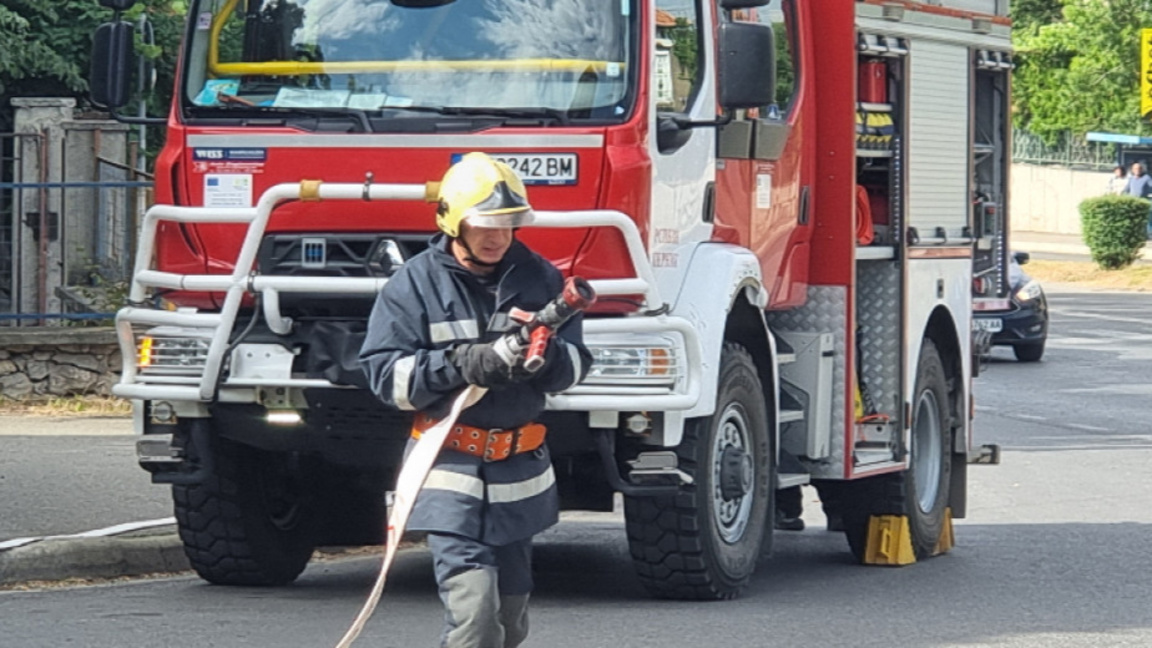 Два пожара гасиха в Шумен