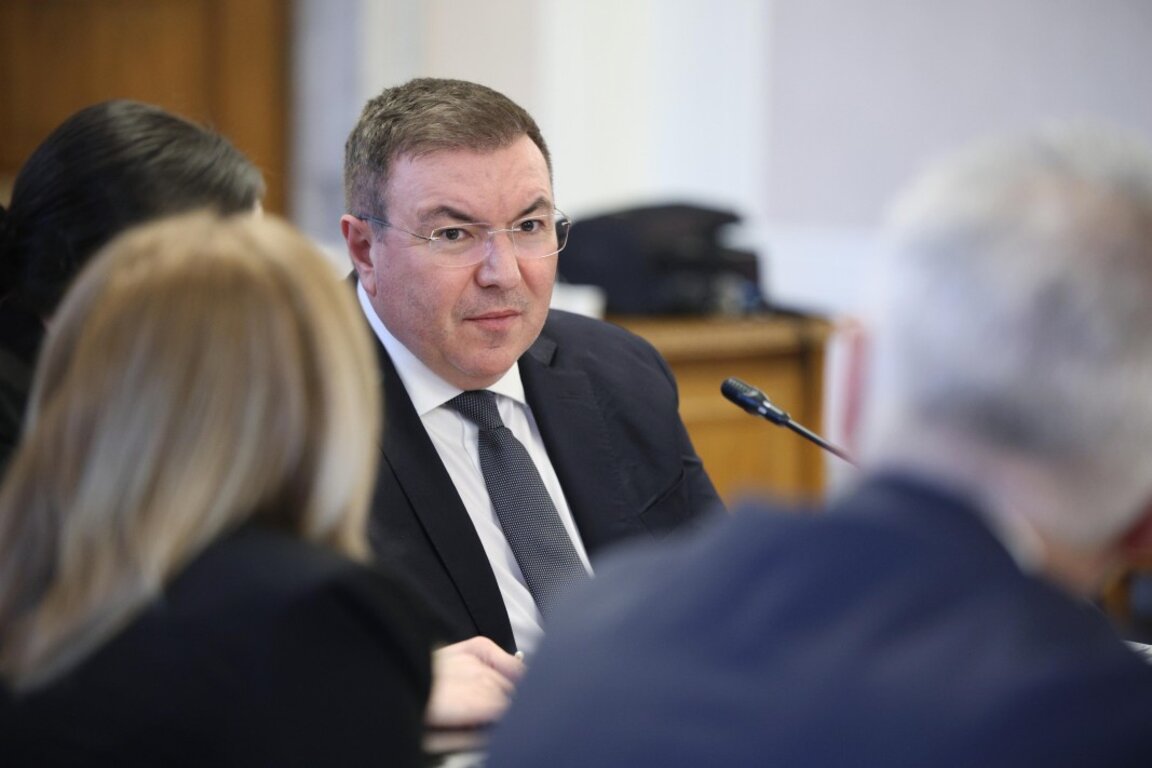 Костадин Ангелов