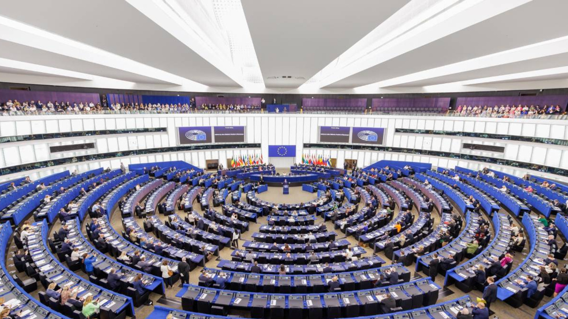 Η Ευρωβουλή δεν αναθεώρησε το Σύμφωνο Βουλγαρίας-Β.Μακεδονίας