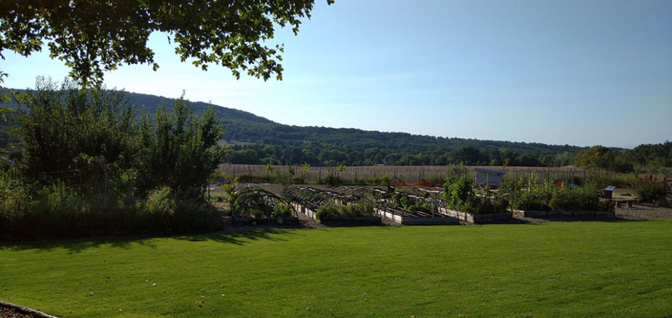 Изглед от фермата