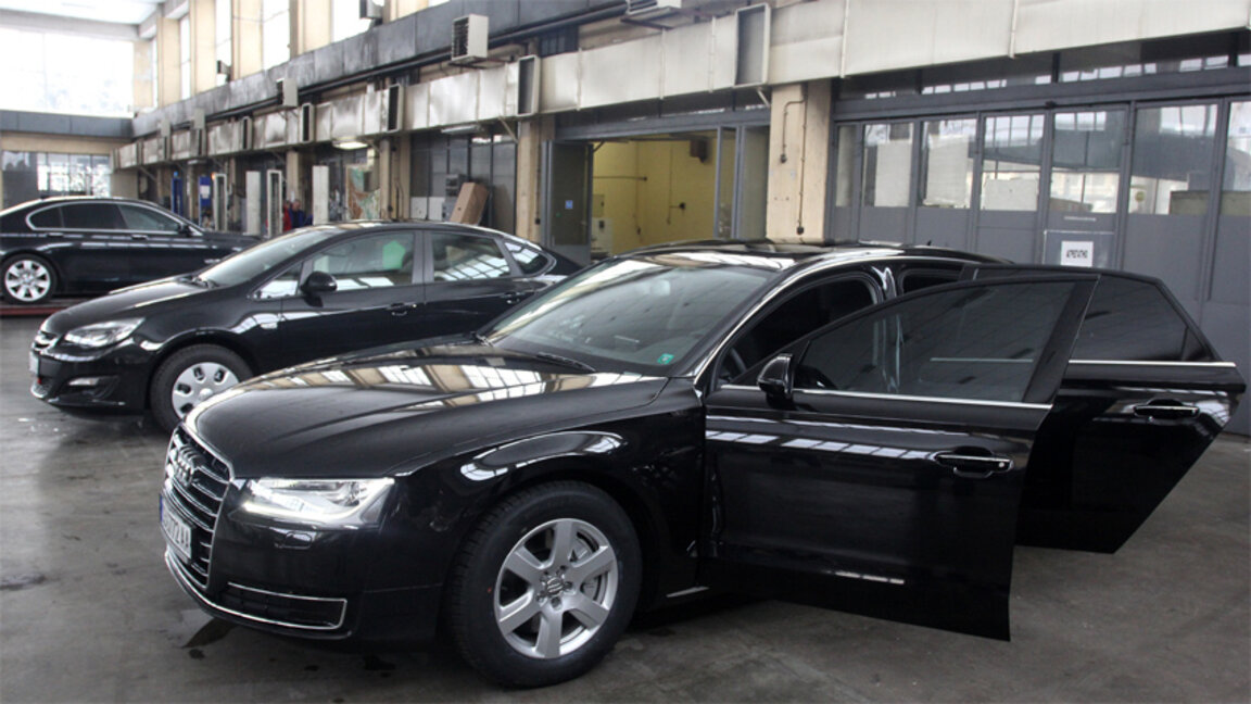 НС: Администрацията на президента няма да може да използва автомобили на НСО