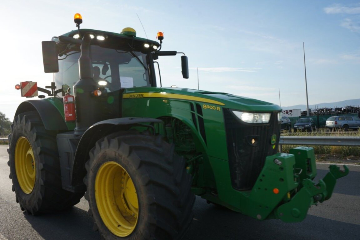 Протестиращите земеделци ще изчакат до 15 часа конкретни предложения от МС