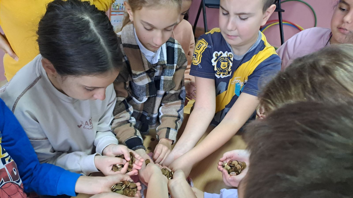 Акция "Жълти стотинки" закупува апаратура за детски отделения в цялата страна 