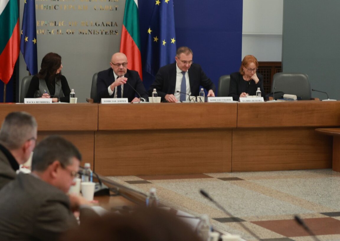 Националният съвет за тристранно сътрудничество провежда заседание в Гранитна зала на МС - 27 октомври 2025 г .