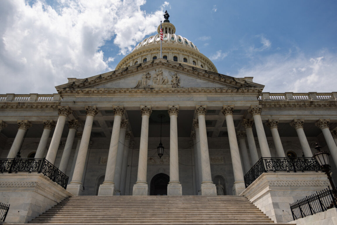 Сенатът се споразумя за финансирането на правителството на САЩ, гласуването се очаква