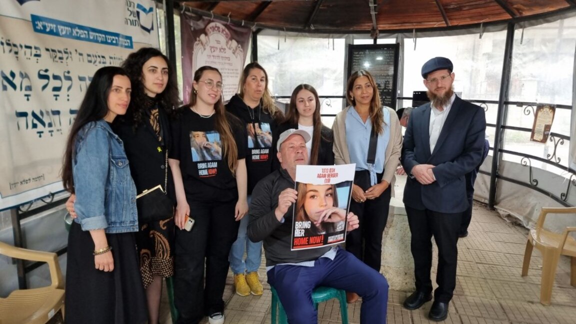 На гроба на равин Eлиезер Папо в Силистра се помолиха за израелските заложници