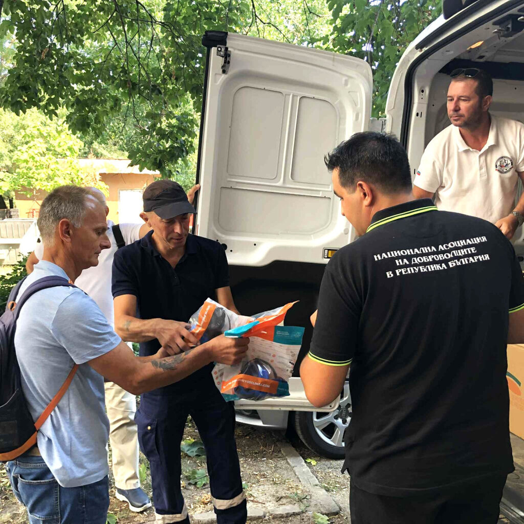 Доброволци от цялата страна получиха екипировка за борба с пожарите