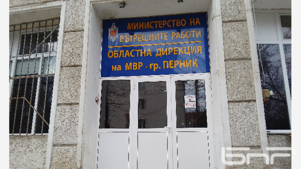Пиян шофьор блъсна момиче на пешеходна пътека в Перник