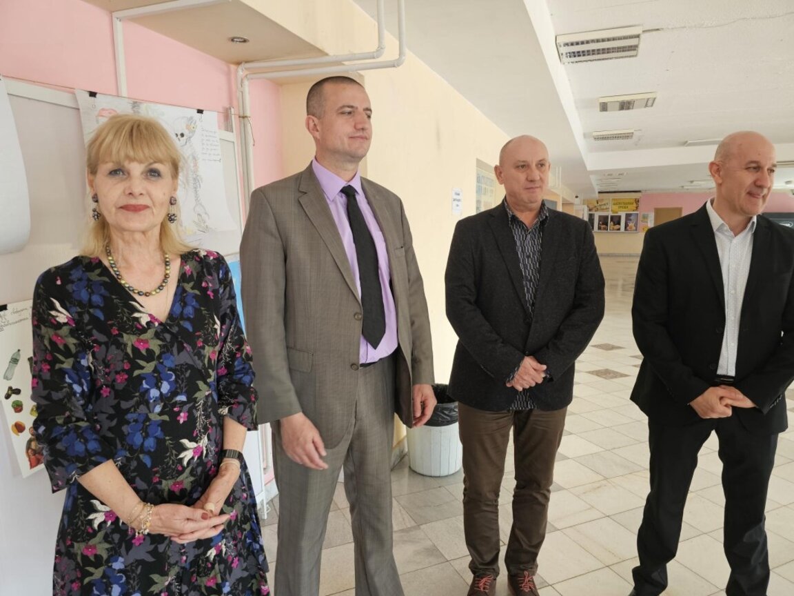 Ученици от сливенски училища избраха да бъдат "неЗависими”