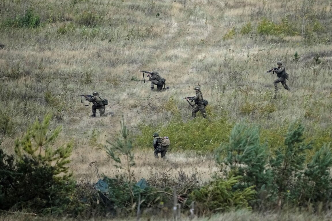 Завърши учението на въоръжените сили на Русия и Беларус