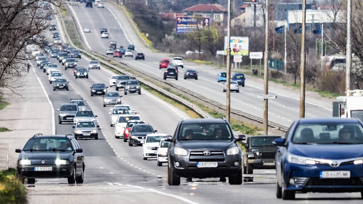 Traficul rutier va fi intens în cele trei zile de sărbătoare