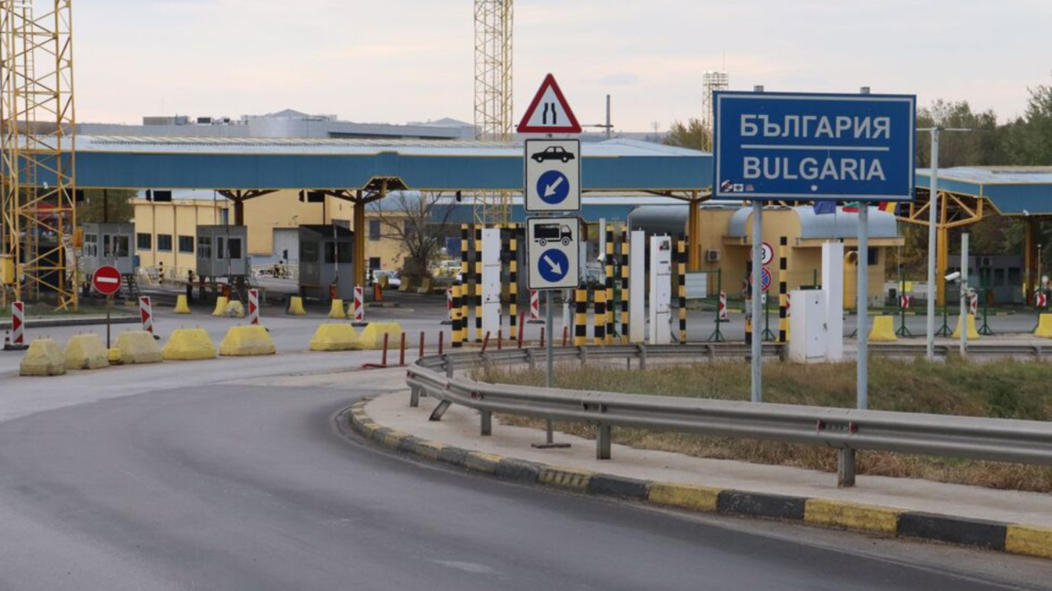 На границах нет очередей из грузовых и легковых автомобилей