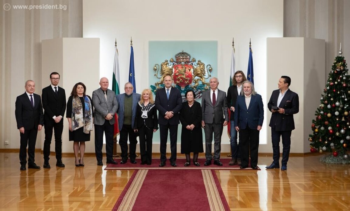 Руска Стоименова и Кирил Пецев бяха отличени с Почетния знак на президента