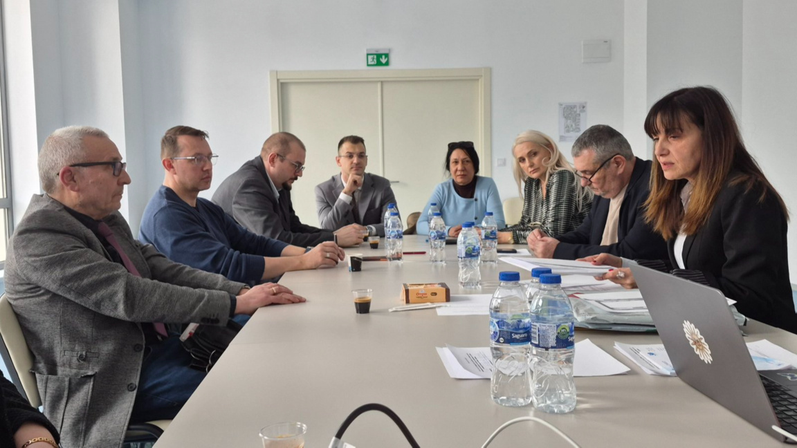 4-ма кандидати остават в надпреварата за...