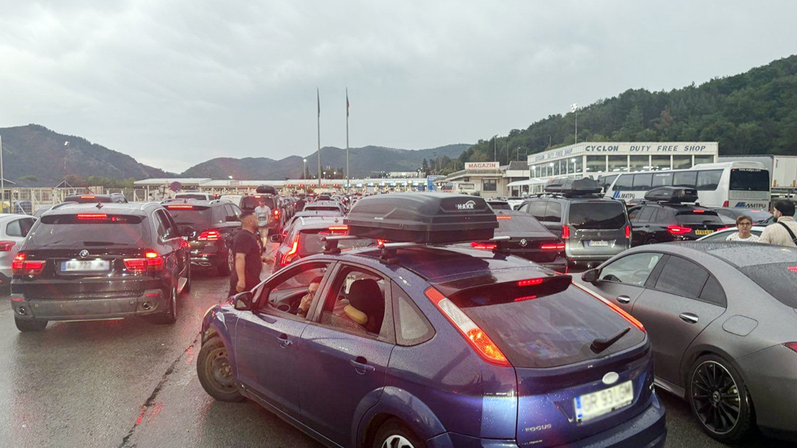 Heavy traffic at the Kapitan Andreevo and Kalotina border crossing points