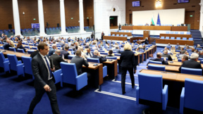 Продължава дебатът в НС по окончателното гласуване на изборното законодателство