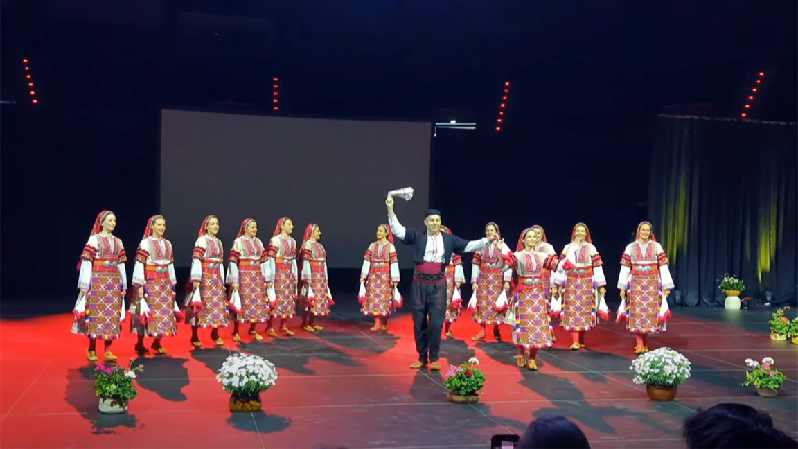 Aufführung des Ensembles „Lasarka“ – München
