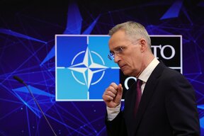 Столтенберг призова съюзниците в НАТО да увеличат помощта си за Украйна