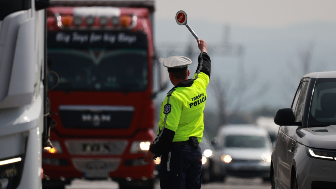 El tráfico es intenso para camiones TIR con dirección a Turquía 