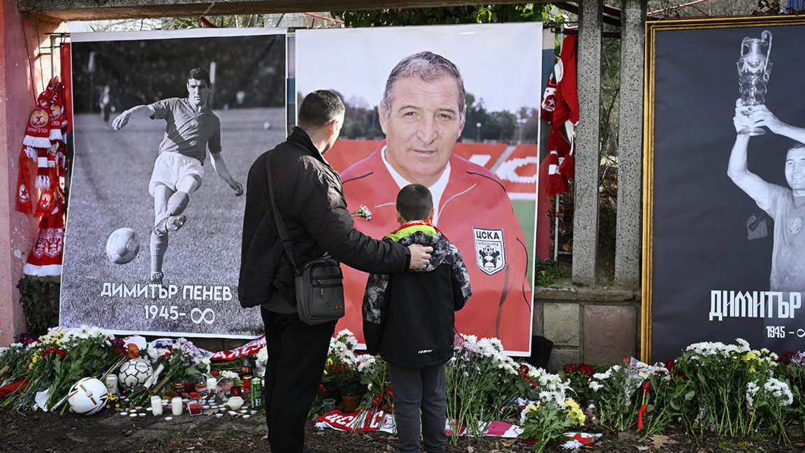 Ne luăm rămas bun de la legendarul antrenor de fotbal Dimitar Penev