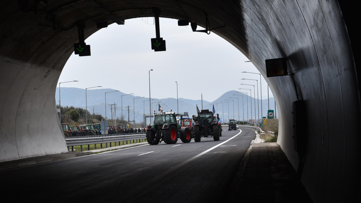 Гръцките фермери: Продължаваме протестите