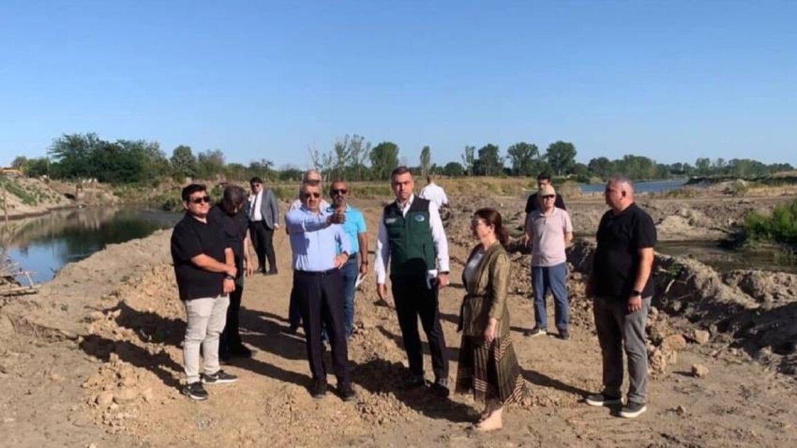 Tunca ve Meriç nehirlerinde incelemede bulunan Yunus Sezer