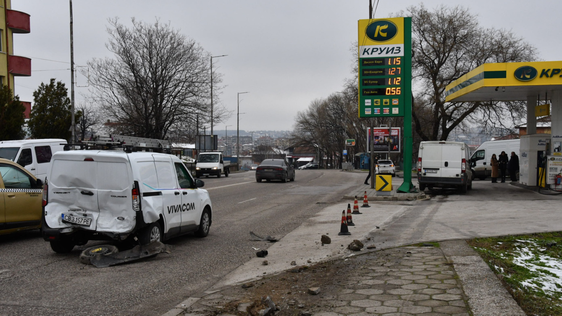 Двама души са загинали при катастрофи през изминалото денонощие