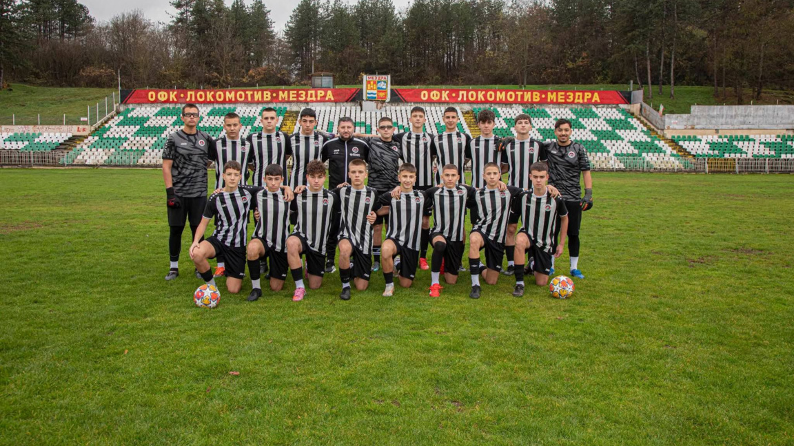 Млади "железничари" играха контроли в Мездра