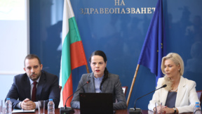 МЗ ще предложи инкриминиране на незаконната продажба на лекарства в интернет
