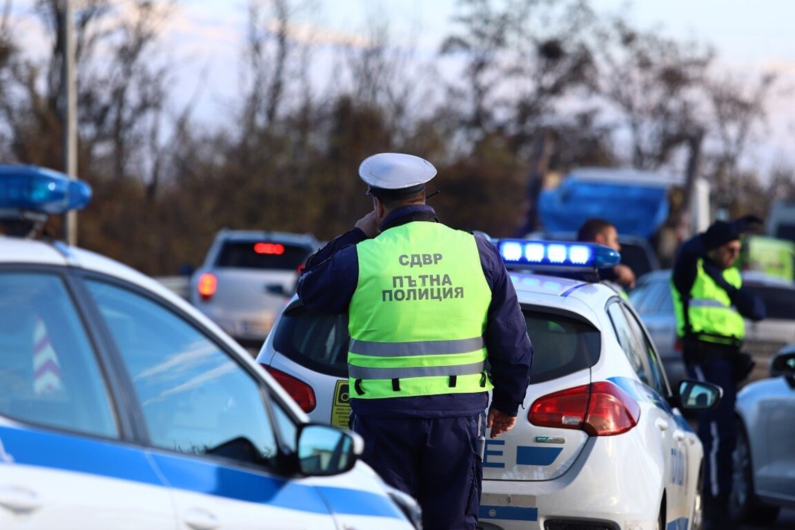 Повече полиция край заведенията за студентския празник
