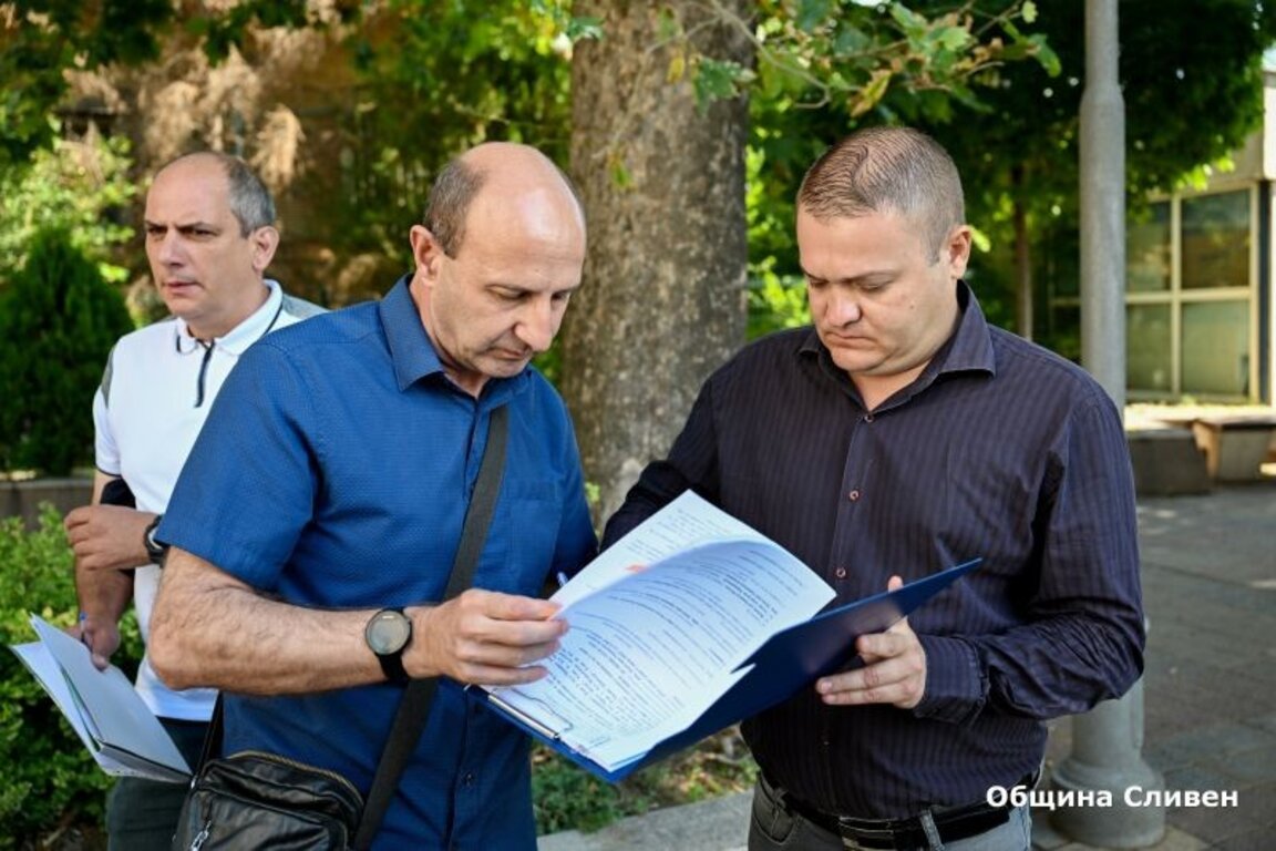 Започна подмяна на осветлението по 11 булеварда в Сливен
