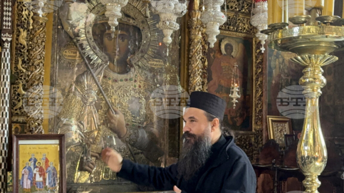 Зографският манастир отбелязва есенния празник на свети Георги
