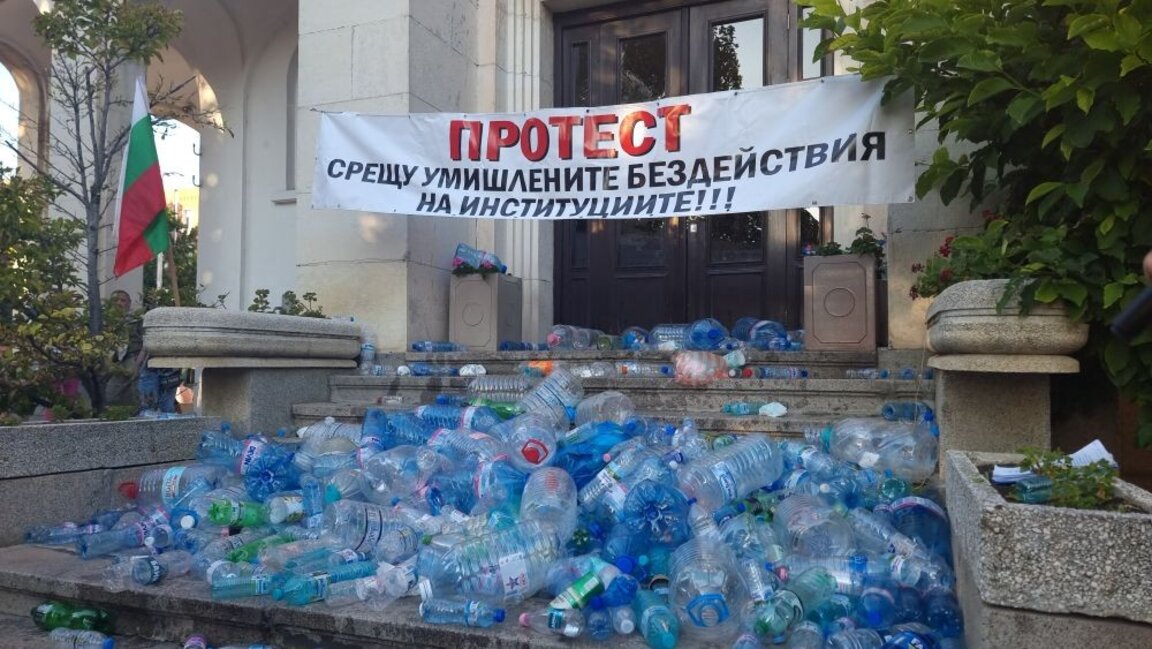Водата от сондажа край Ясен е годна за пиене, но е малко и няма да промени режима в Плевенско
