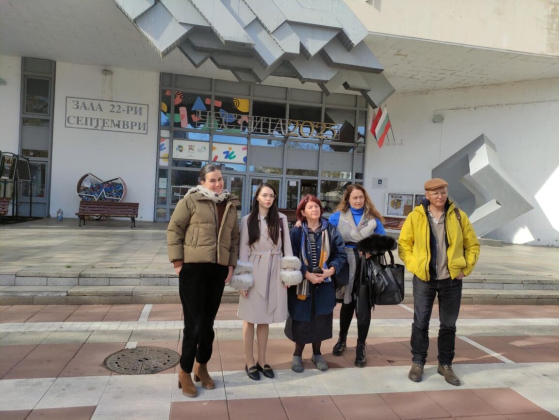 Министър Вълчев не се срещна с инициативния комитет на родителите за запазване на качественото държавно образование в Благоевград
