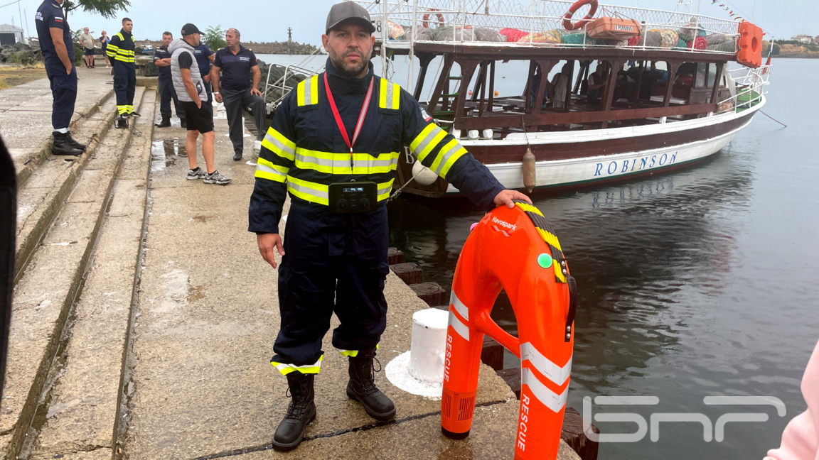 Нов спасителен буй ще подпомага акциите по спасяване на хора в морето в Царево