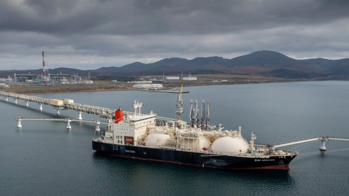Bulgaria abstains in EU vote on complete ban of Russian gas imports