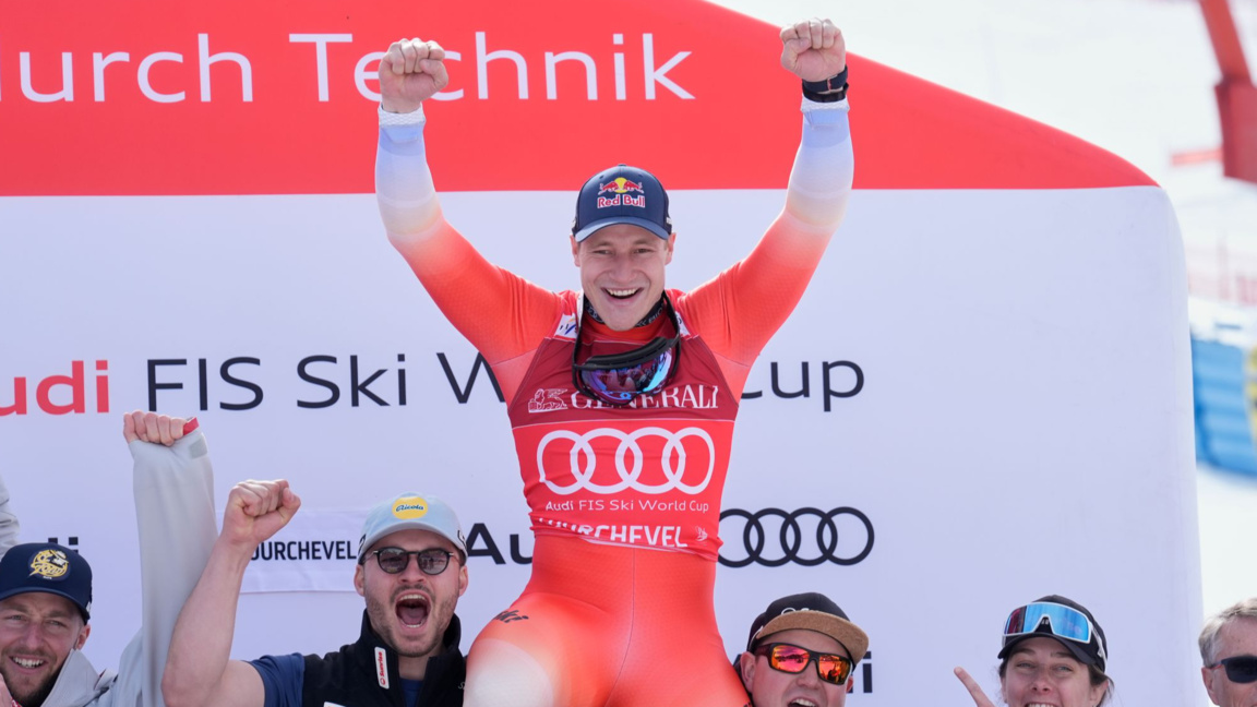 Марко Одермат ликува, след като си осигури Големия глобус 6 старта преди края.